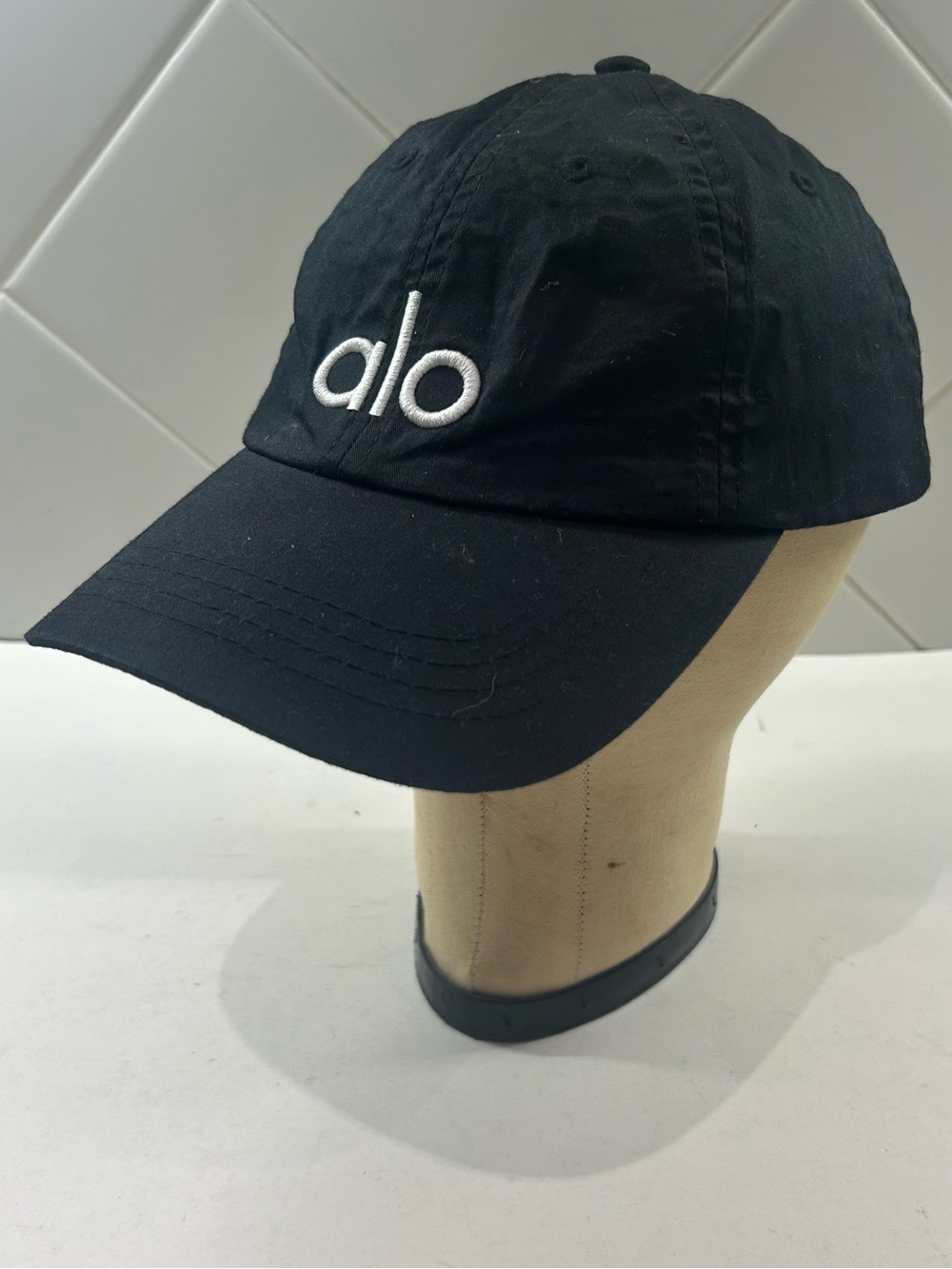 Alo Yoga Performance Off-Duty Cap Womens OS Athleisure Black Hook & Loop